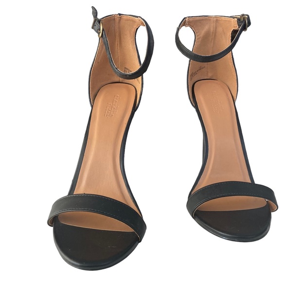 Charlotte Russe Black Heel - Picture 2 of 6